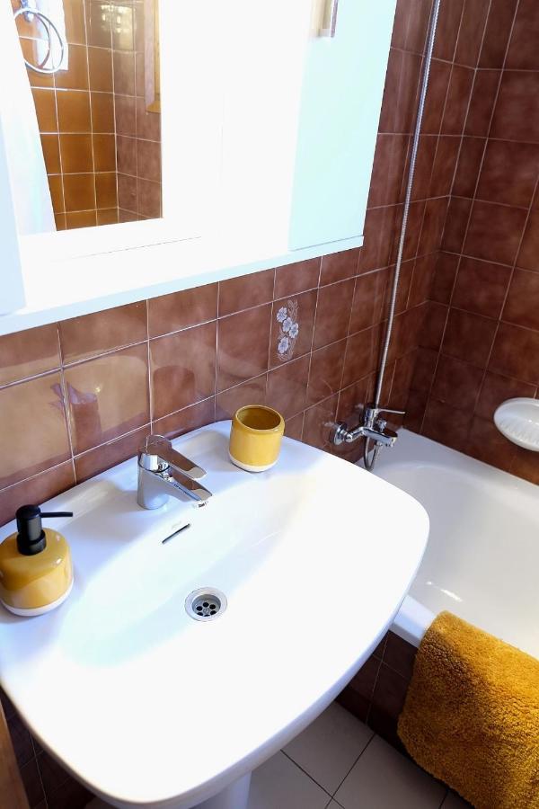 Apartment Con Piscina L' Ancora